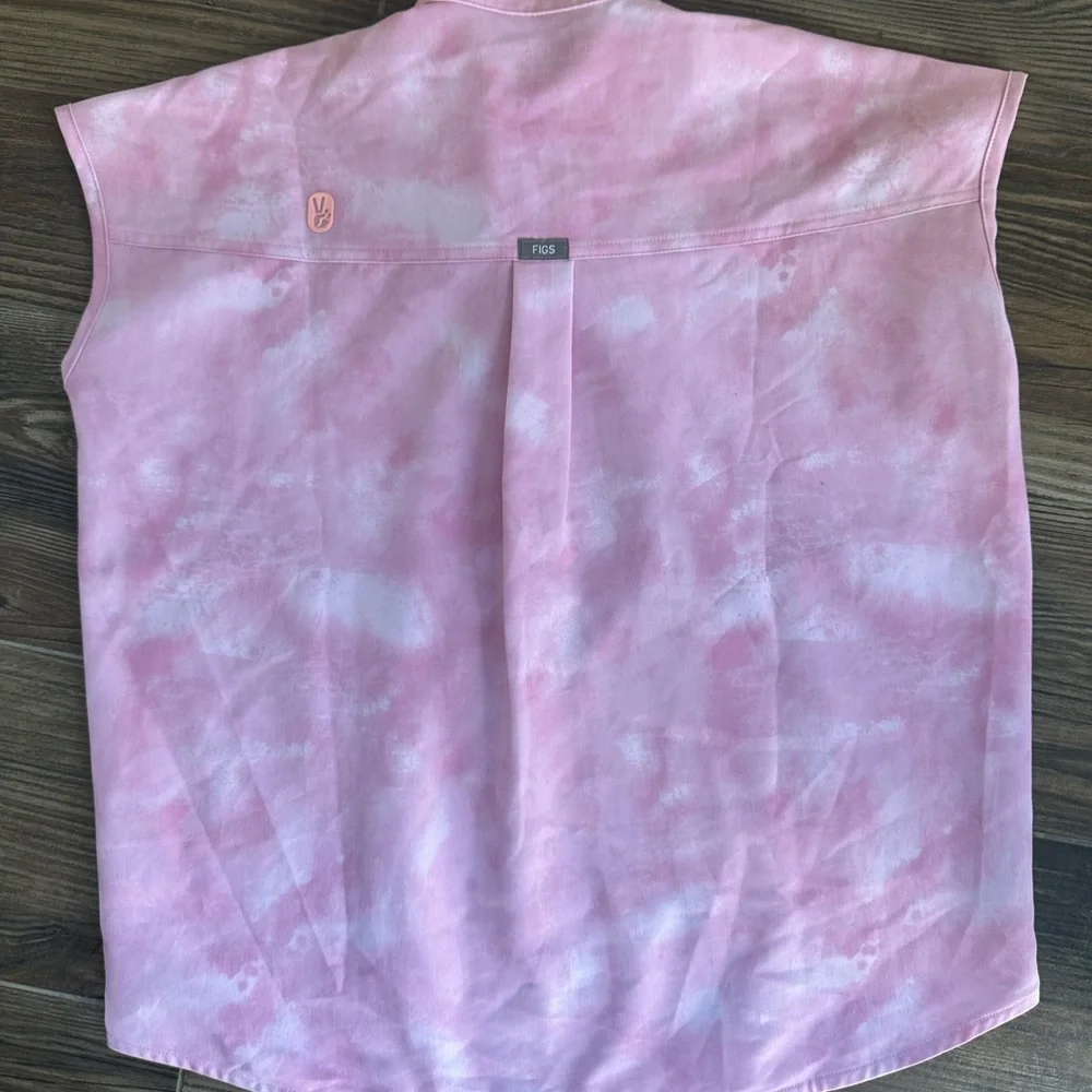 Figs Rafaela  Scrub Top Pink Tie-Dye Limited Edition - Picture 8 of 8